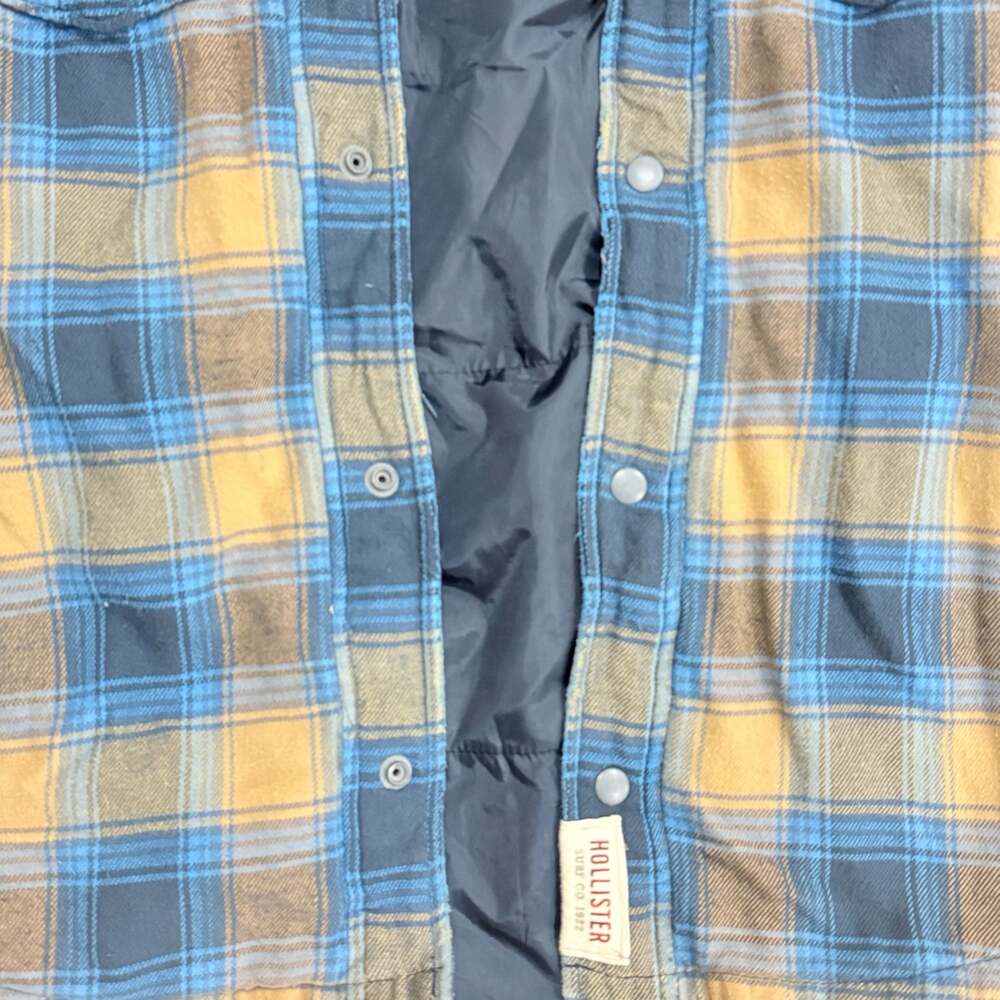Hollister Carlsbad Quilted Lined Plaid Flannel Snap Button Jacket - Picture 2 of 7